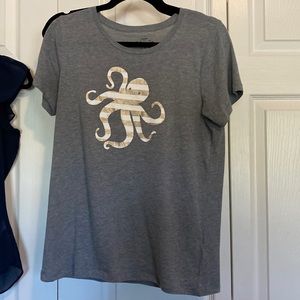 JCREW signature collectors tee grey with striped octopus 🐙  size medium GUC